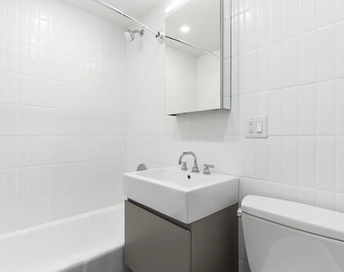 West 88 St  - Photo Thumbnail 3