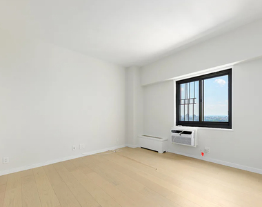 West 85 St  - Photo Thumbnail 2