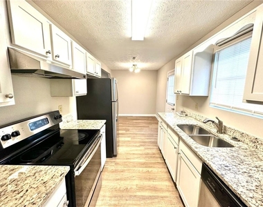 9161 Fairway Court - Photo Thumbnail 2