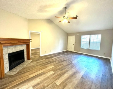 9161 Fairway Court - Photo Thumbnail 5