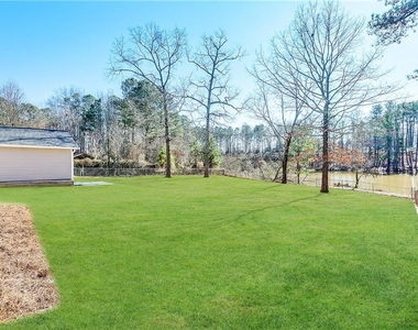 1542 Wethersfield Road - Photo Thumbnail 10