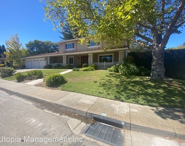 345 Cardona Circle - Photo Thumbnail 0