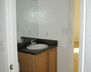 1312 E 8th Street Unit 1 - Photo Thumbnail 6