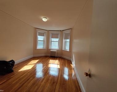 231 Park Dr Apt 23d - Photo Thumbnail 0