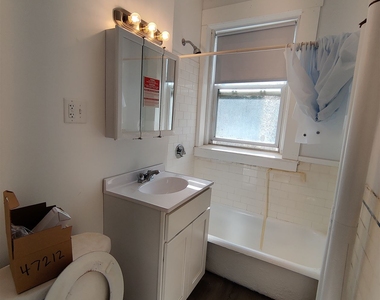 231 Park Dr Apt 23d - Photo Thumbnail 5