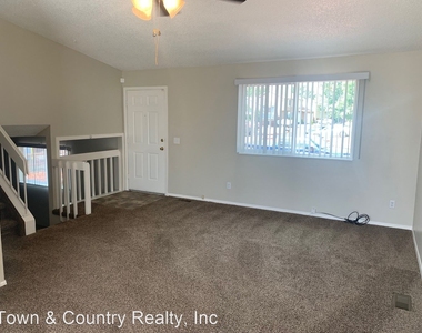 4805 Wineskin Circle - Photo Thumbnail 9