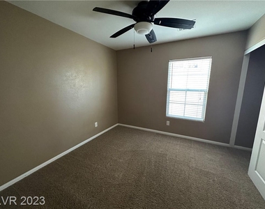 7171 Hickory Post Avenue - Photo Thumbnail 11