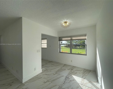 220 Westbury L - Photo Thumbnail 3