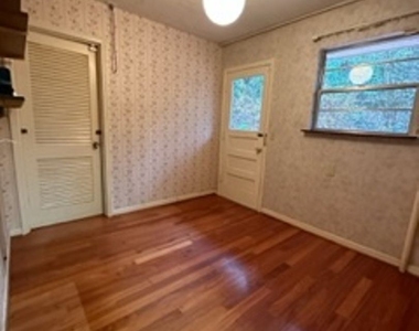 3320 Sandhurst Road - Photo Thumbnail 4