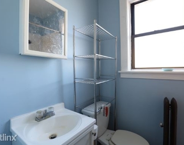 3121 N. Hamlin, Unit M5 - Photo Thumbnail 12