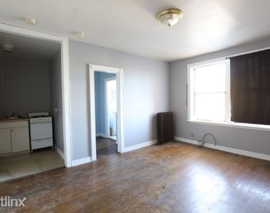 3121 N. Hamlin, Unit M3 - Photo Thumbnail 4