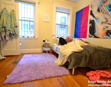 1721 Commonwealth Ave Apt 1 - Photo Thumbnail 4