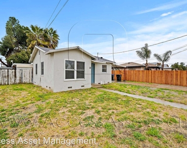 424 W Acacia Ave - Photo Thumbnail 10