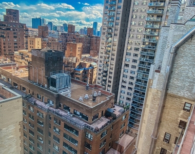 East 57th Street, 10022 - Photo Thumbnail 5