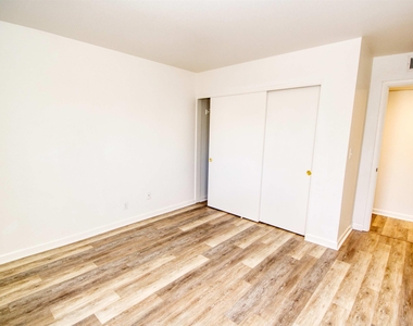 2700 Plumas St - Photo Thumbnail 9