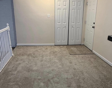 4709 Tecumseh St #103 - Photo Thumbnail 13