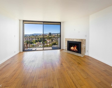 10535 Wilshire Blvd Apt 1609 - Photo Thumbnail 0