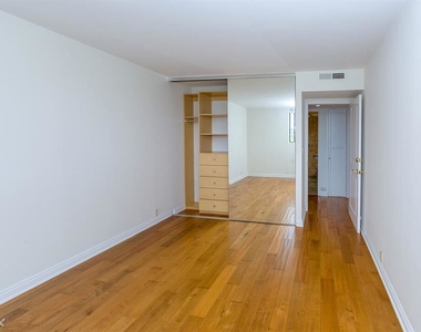 10535 Wilshire Blvd Apt 1609 - Photo Thumbnail 10