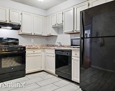 312 Water St Apt 19,, Ma.. - Photo Thumbnail 7