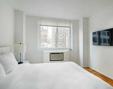 230 West West 55th Street - Photo Thumbnail 10
