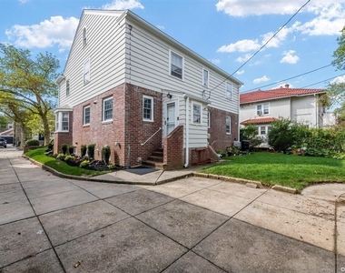 169 E Beech Street - Photo Thumbnail 23