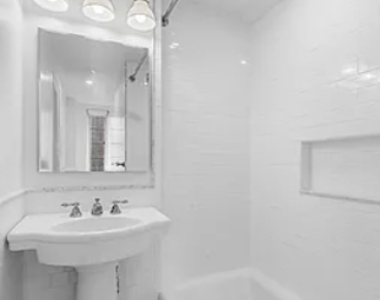 West 85 St  - Photo Thumbnail 3