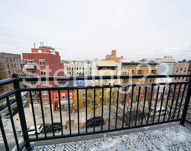 36-8 28th Avenue - Photo Thumbnail 3