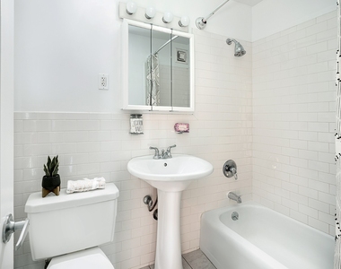 792 Columbus Avenue - Photo Thumbnail 17