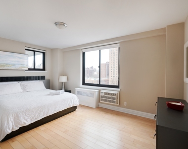 792 Columbus Avenue - Photo Thumbnail 14