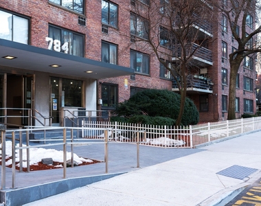 784 Columbus Avenue - Photo Thumbnail 7