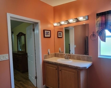 9094 Highpoint Boulevard - Photo Thumbnail 31