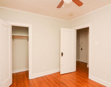 548 W. Surf, Unit 2n - Photo Thumbnail 16