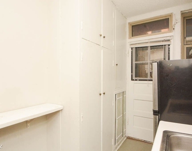 548 W. Surf, Unit 2n - Photo Thumbnail 2