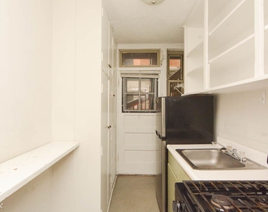 548 W. Surf, Unit N3 - Photo Thumbnail 3