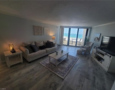 320 Seaview Ct - Photo Thumbnail 12