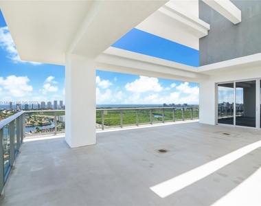 16385 Biscayne Blvd - Photo Thumbnail 20