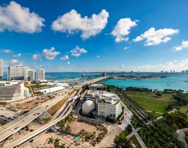 1040 Biscayne Blvd - Photo Thumbnail 4