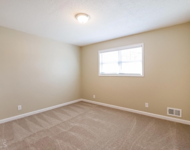 2990 Barrett Court - Photo Thumbnail 12