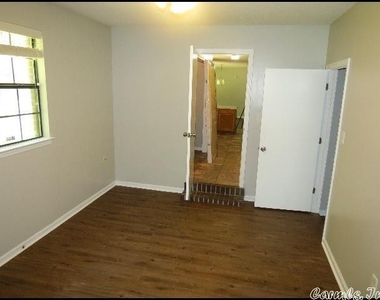 9803 Pinnacle Valley Road - Photo Thumbnail 15