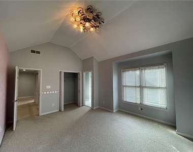 395 Angier Court Ne - Photo Thumbnail 25