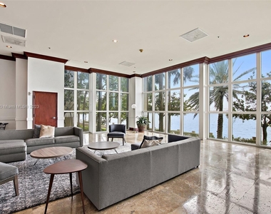 1111 Brickell Bay Dr - Photo Thumbnail 31