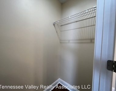 455 Bramblewood Ln #6 - Photo Thumbnail 5