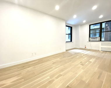 TRUE 2BED on E 47th Street - Photo Thumbnail 1