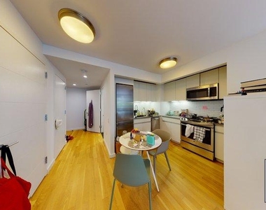 331 East Houston Street - Photo Thumbnail 7