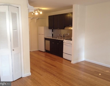 1212 Spruce St #1r - Photo Thumbnail 5