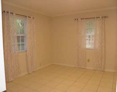 240 Ne Yacht Club Drive - Photo Thumbnail 39