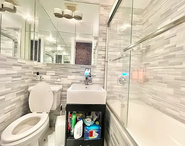 636 East 6th Street - Photo Thumbnail 5