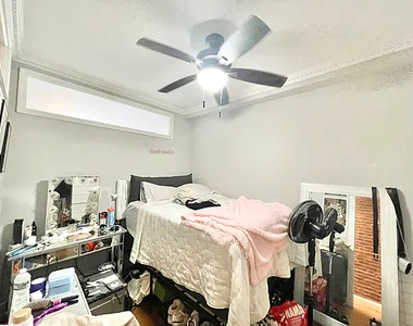 636 East 6th Street - Photo Thumbnail 4