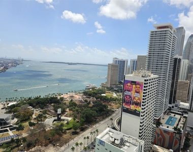 244 Biscayne Blvd - Photo Thumbnail 22