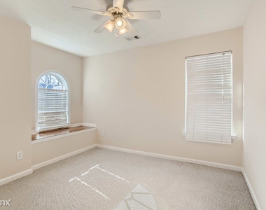 5460 Yellow Pine Drive Unit - Photo Thumbnail 12